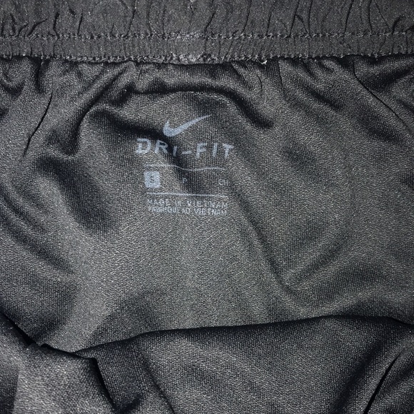 Nike running shorts - Picture 3 of 3